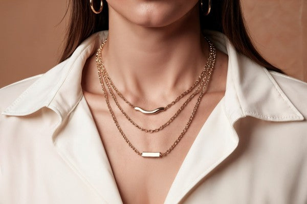 Layering Minimalist Necklace Gold Pieces: Tips for Matching Lengths and Textures