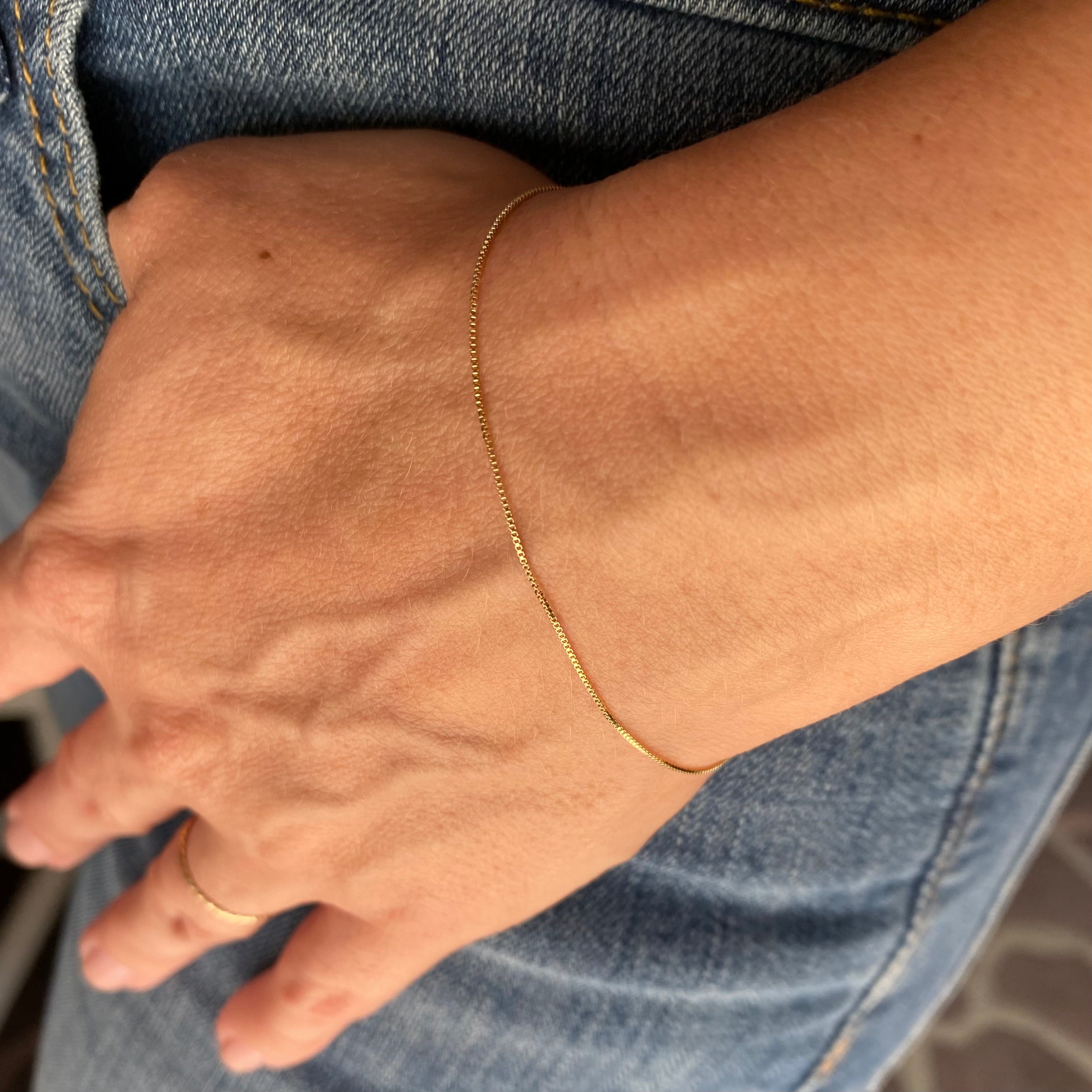 Gold .5mm Box Chain Bracelet, Size 7 in.