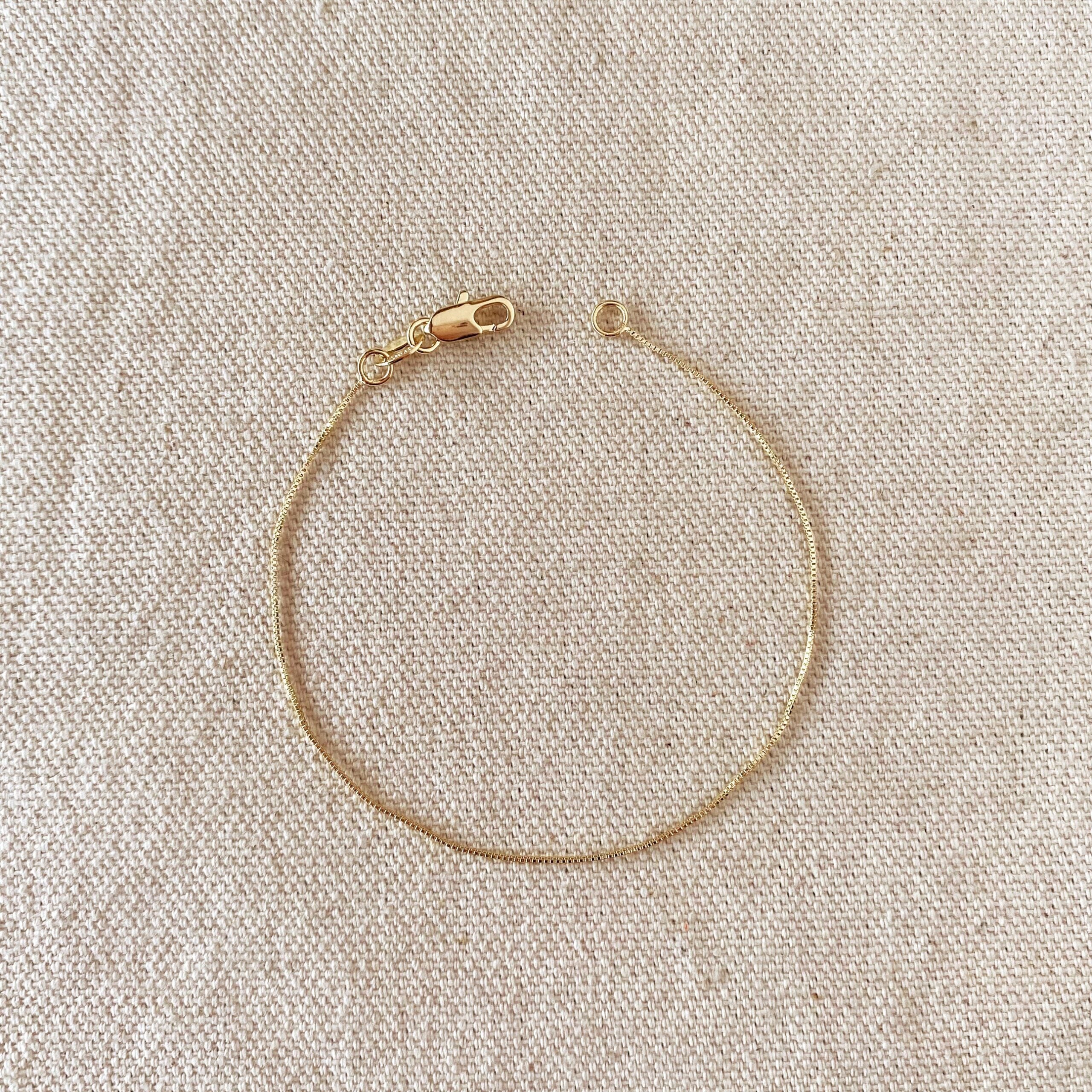 Gold .5mm Box Chain Bracelet, Size 7 in.