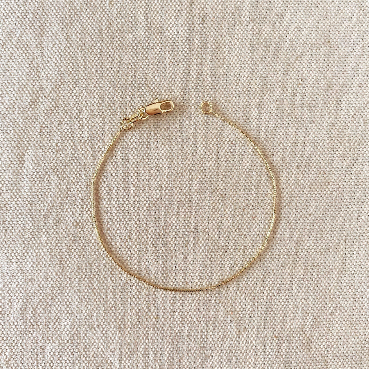 Gold .5mm Box Chain Bracelet, Size 7 in.