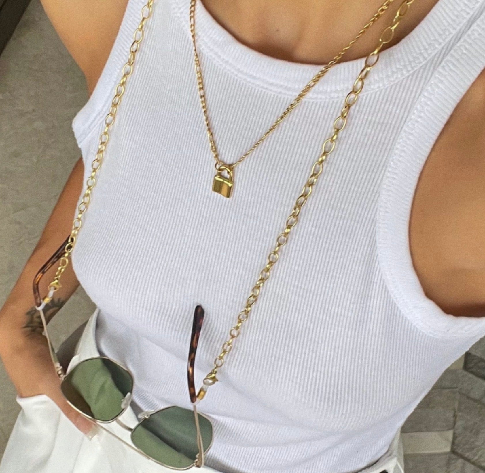 The Hold Sunglass Chain