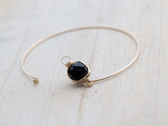 Gold Onyx Bezel Wrapped Bracelet, Size 7 in.