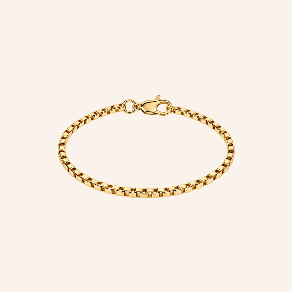 Nova Gold Round Box Chain Bracelet